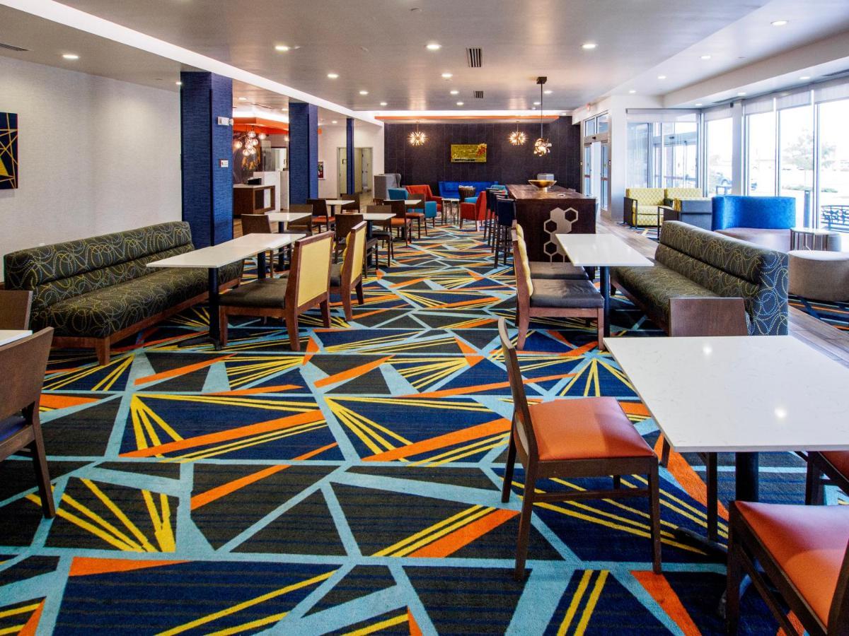 La Quinta By Wyndham Oklahoma City Airport Eksteriør billede