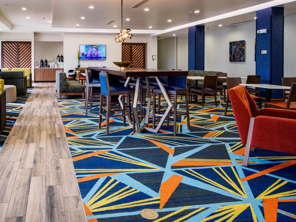 La Quinta By Wyndham Oklahoma City Airport Eksteriør billede
